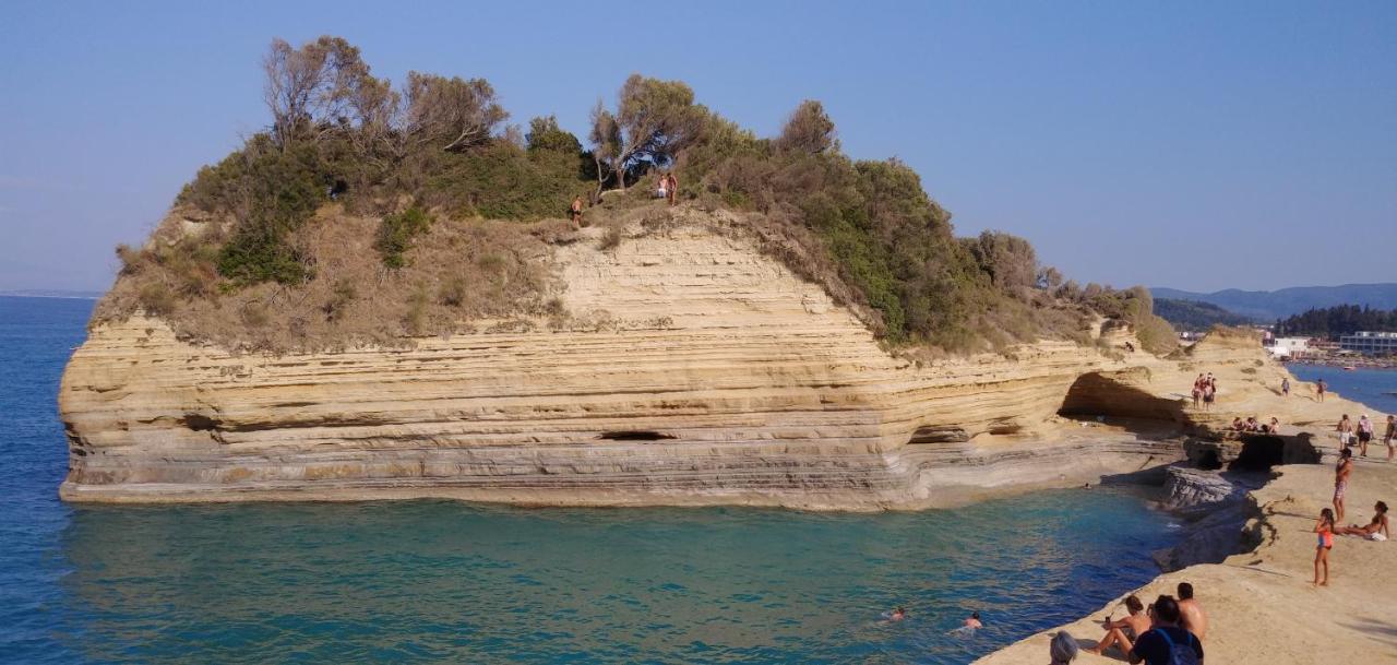Lefkes Sidari *